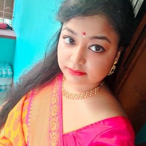 Meet your Posher, Debrita